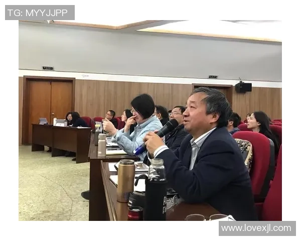 成都羽毛球队意识争议引发热议球员表现与团队精神的深度探讨